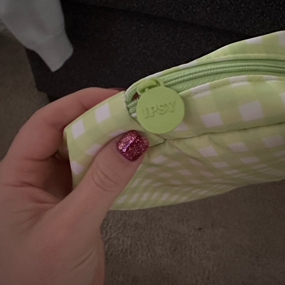 Ipsy Green Gingham Cosmetic Bag - Picture 5 of 6